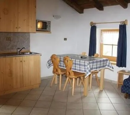 Casa Francisi - Lorenza Roulette Hotel 5*